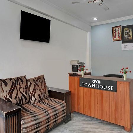 Collection O Samira Residency Near Botanic Garden Of Indian Republic Hotel Noida Ngoại thất bức ảnh