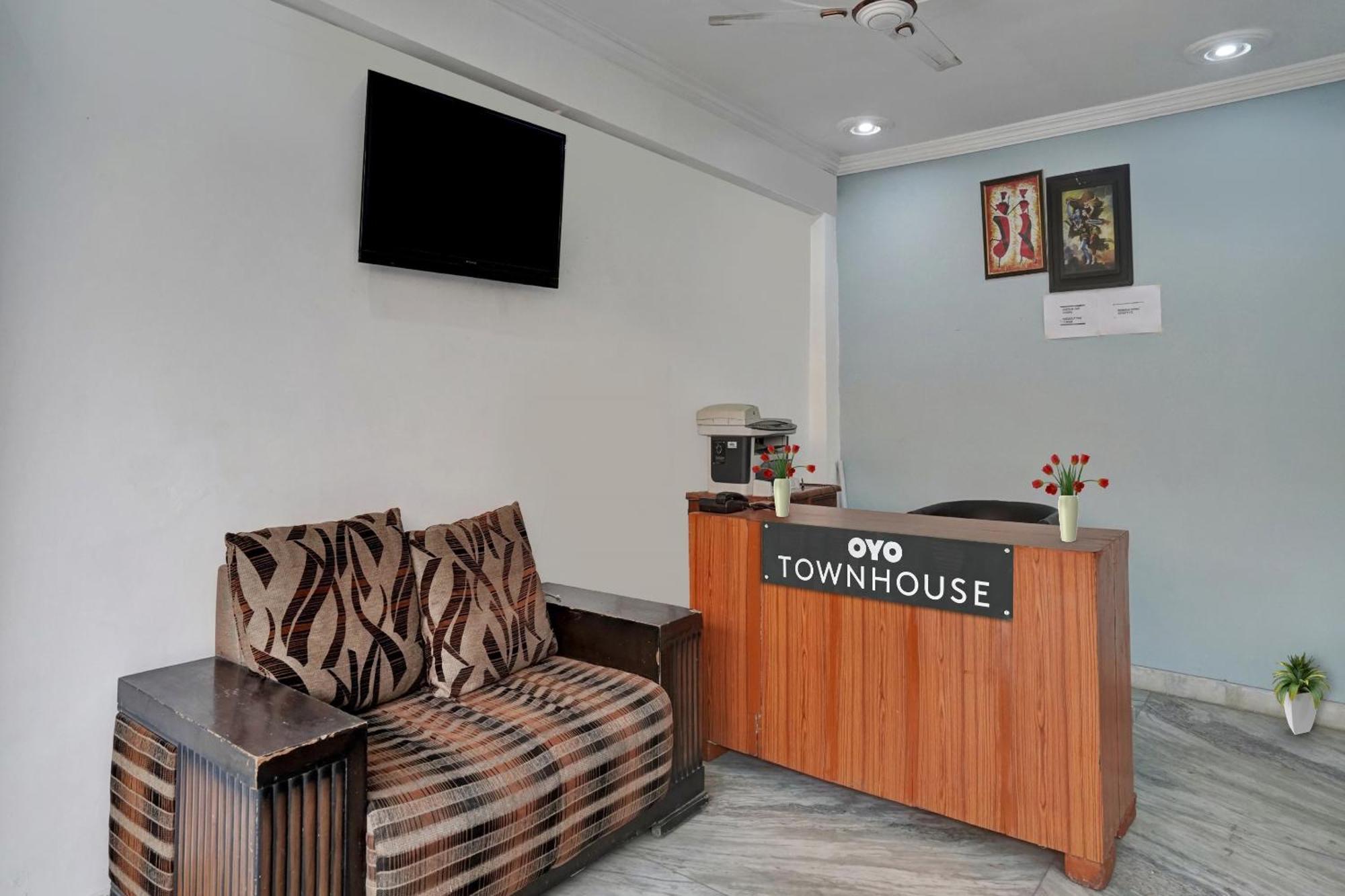 Collection O Samira Residency Near Botanic Garden Of Indian Republic Hotel Noida Ngoại thất bức ảnh