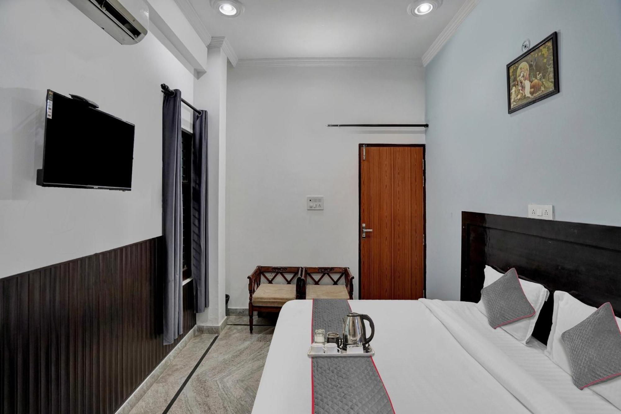 Collection O Samira Residency Near Botanic Garden Of Indian Republic Hotel Noida Ngoại thất bức ảnh