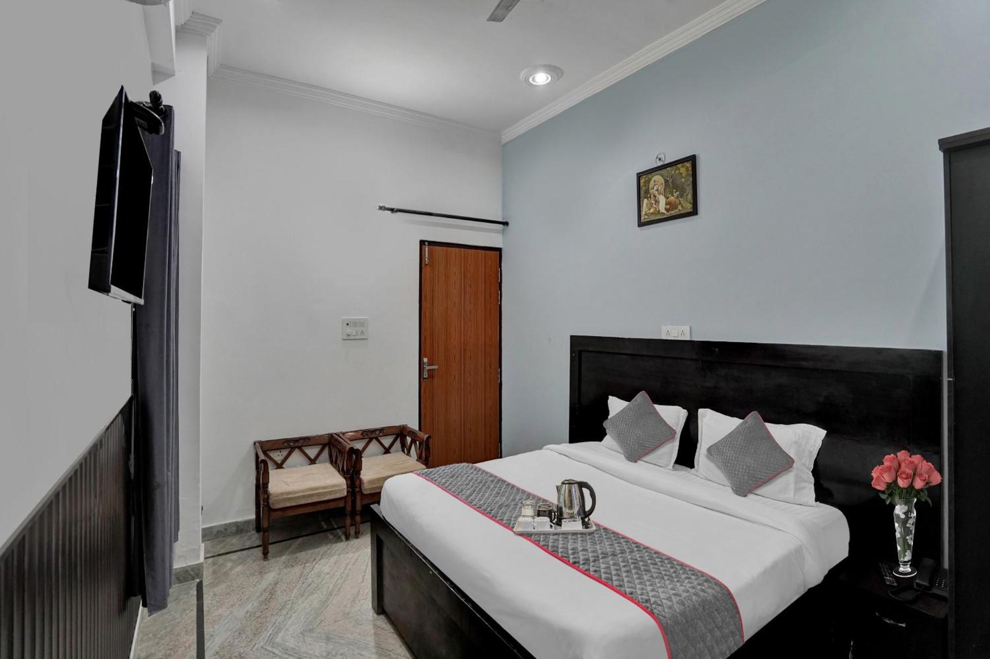 Collection O Samira Residency Near Botanic Garden Of Indian Republic Hotel Noida Ngoại thất bức ảnh